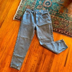 Vintage 90s Hi Waisted Levi’s 512 90s Jeans Large